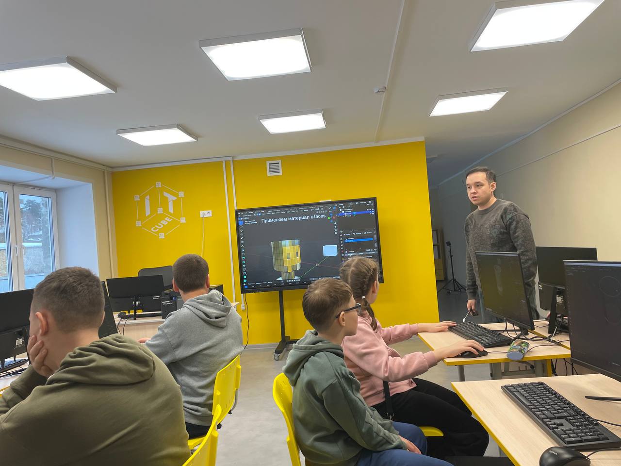 В Центре «IT-Куб. Шумерля» прошло занятие по VR/AR-разработке!