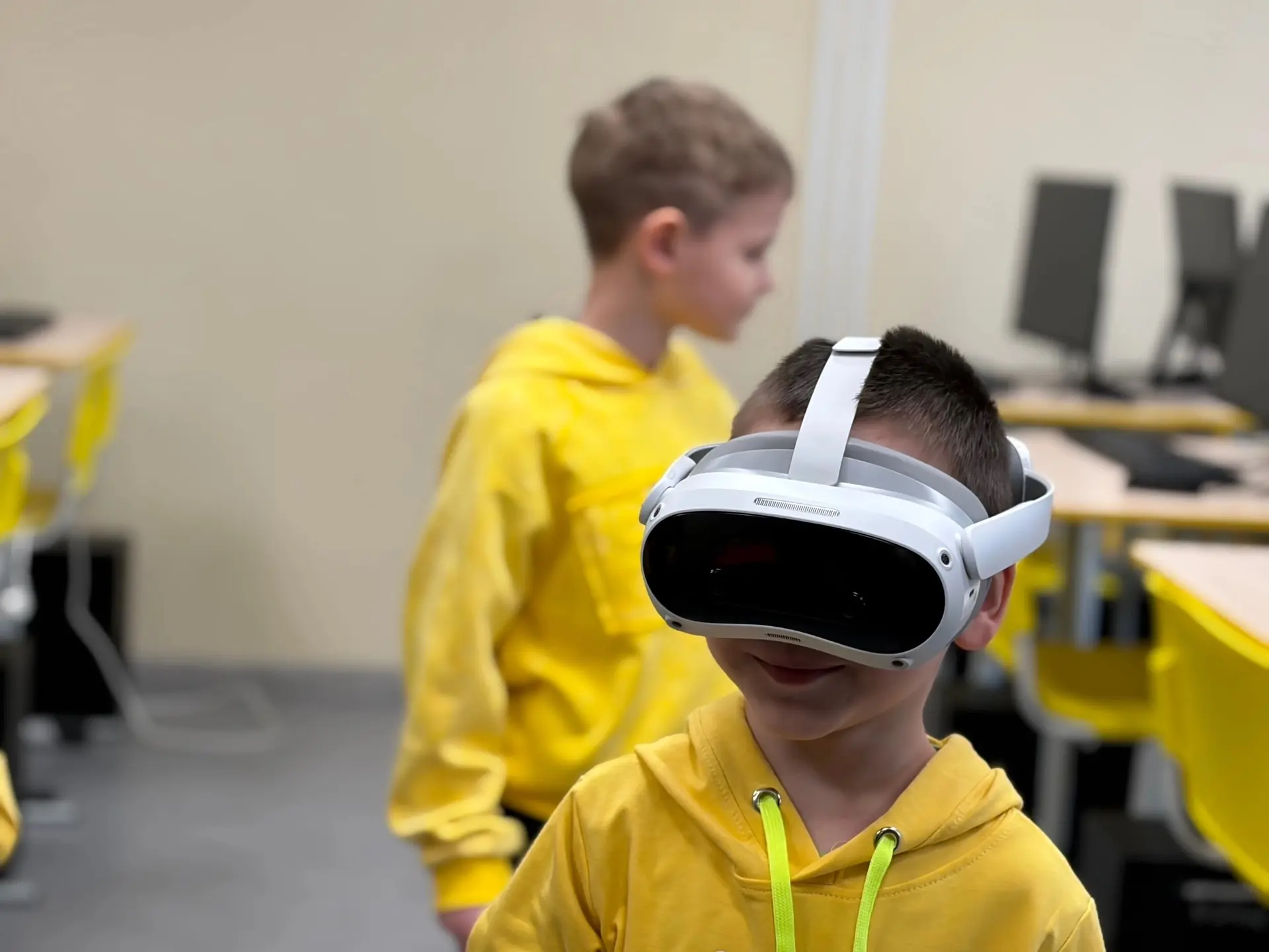 Создавай миры: стартует набор на «Разработка VR/AR-приложений»!